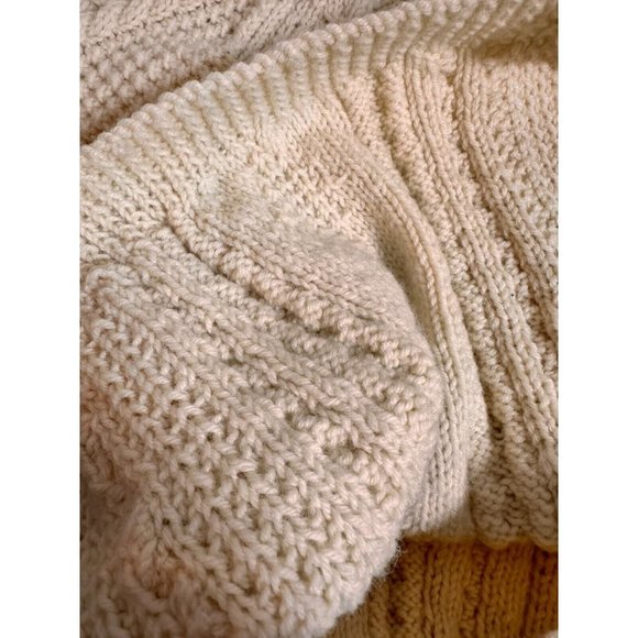 VTG, Women's Abercrombie and Fitch Rare  Handknit 100% Wool Cable  Size S-M #981 - Picture 16 of 16